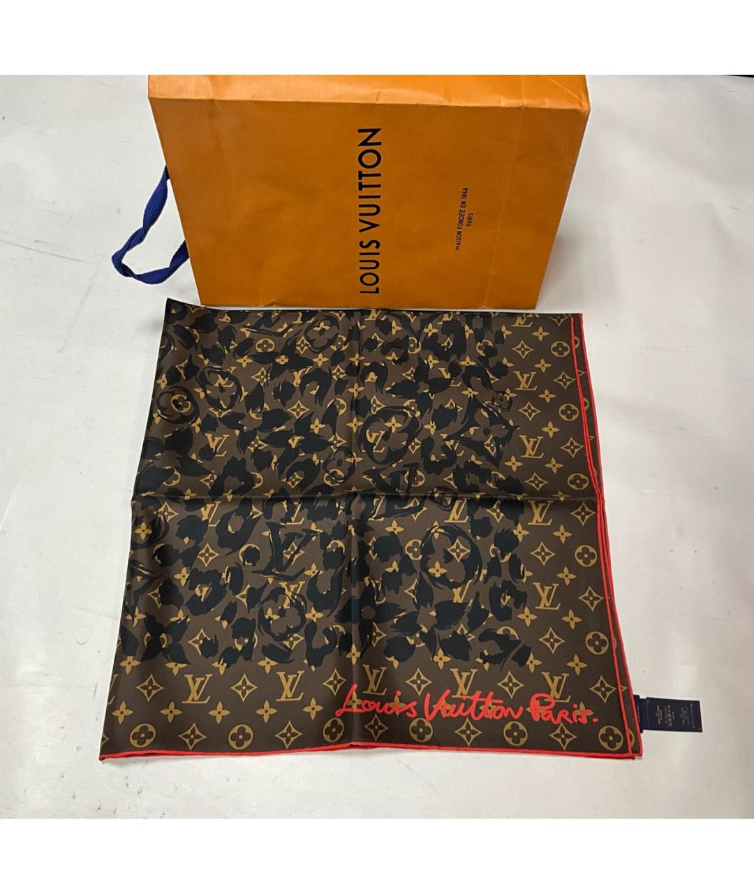 LOUIS VUITTON Коричневый шелковый платок, фото 7