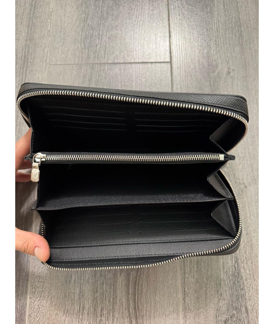 LOUIS VUITTON Черный кожаный кошелек, фото 7