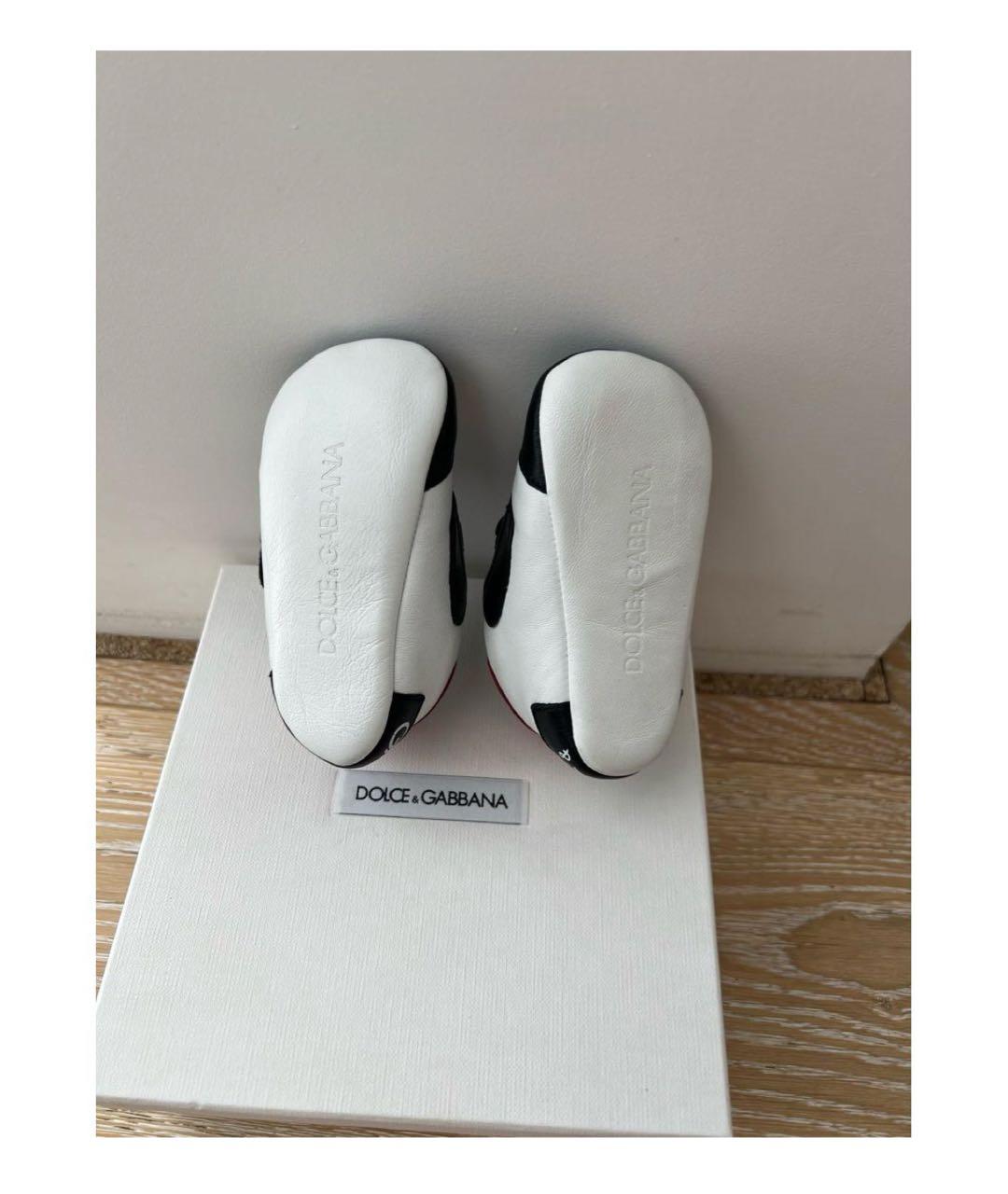 DOLCE&GABBANA Белые кожаные пинетки, фото 5