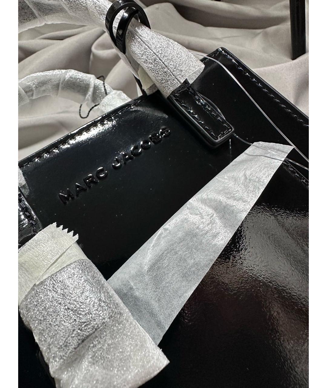 MARC JACOBS Черная сумка тоут из лакированной кожи, фото 8