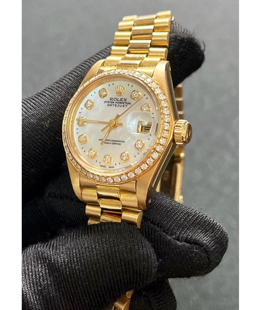 ROLEX Белые часы из желтого золота, фото 2