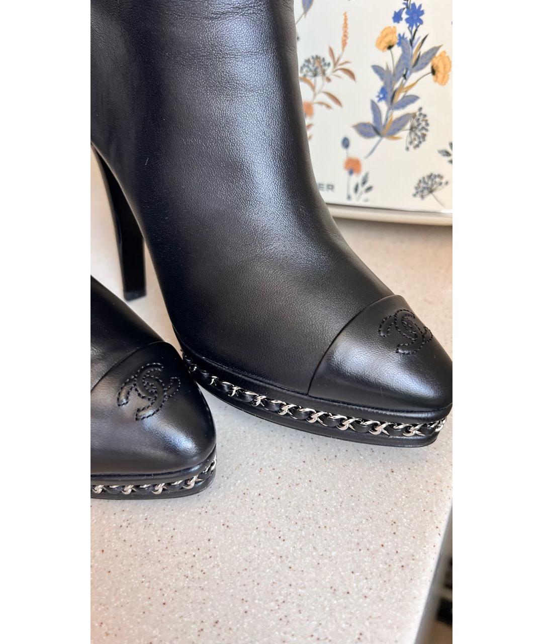 CHANEL Черные кожаные сапоги, фото 3