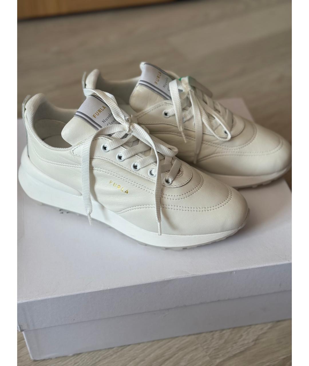 FURLA Белые кожаные кроссовки, фото 5