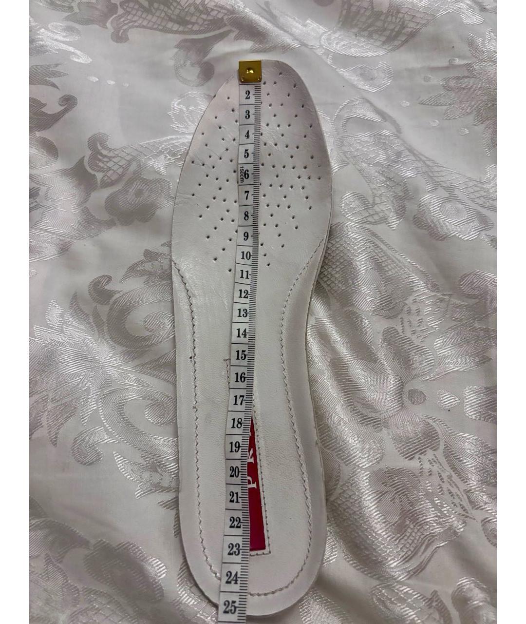 PRADA Бежевые кеды из лакированной кожи, фото 7