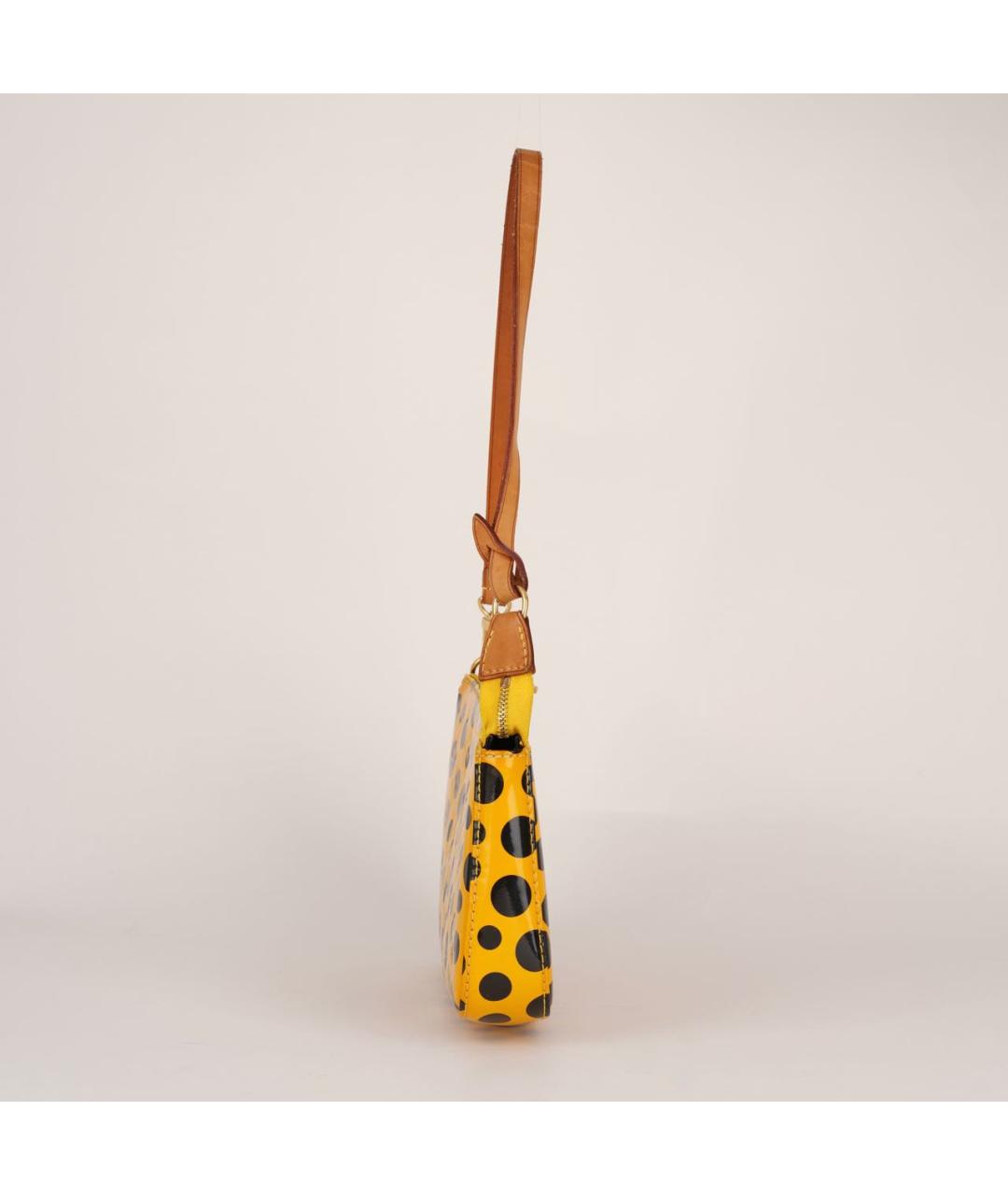 LOUIS VUITTON Желтая сумка через плечо из лакированной кожи, фото 4