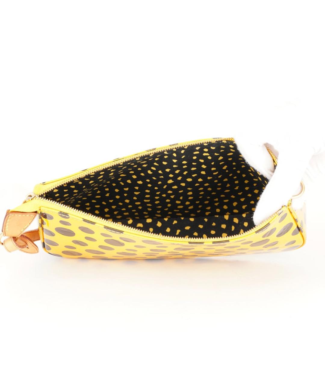 LOUIS VUITTON Желтая сумка через плечо из лакированной кожи, фото 7