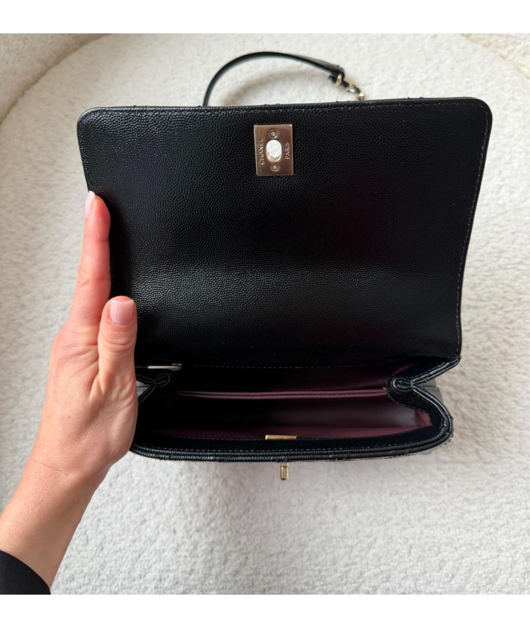 CHANEL Черная кожаная сумка через плечо, фото 6
