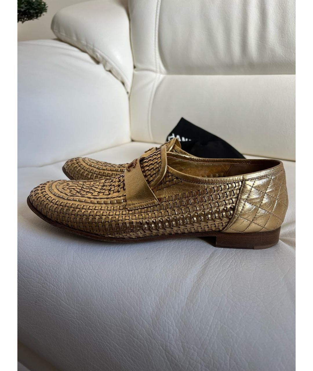 CHANEL Золотые кожаные лоферы, фото 7