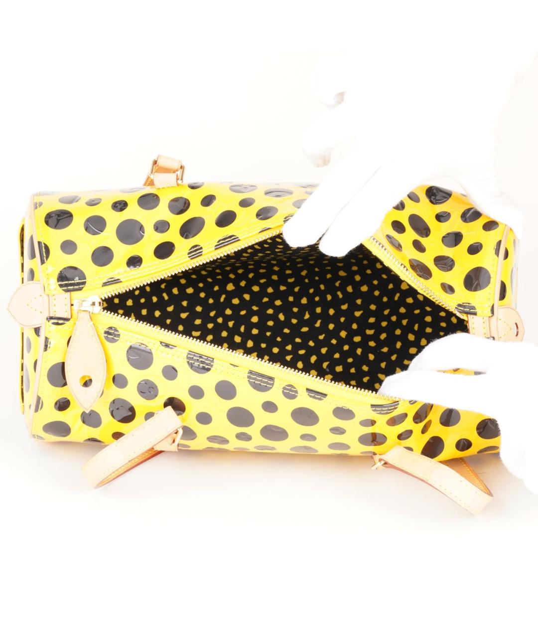 LOUIS VUITTON Желтая сумка с короткими ручками из лакированной кожи, фото 6