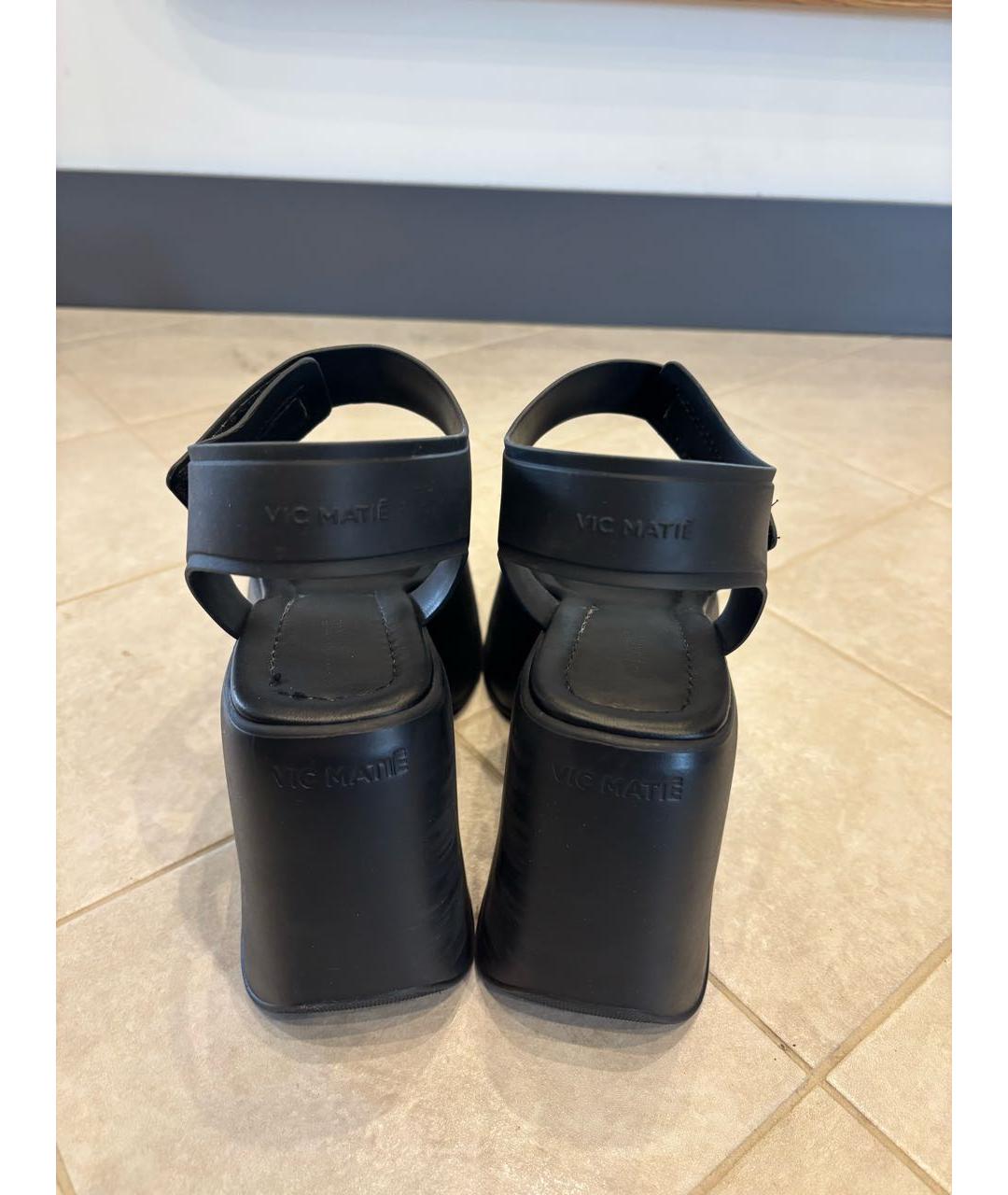VIC MATIE Черные босоножки, фото 4