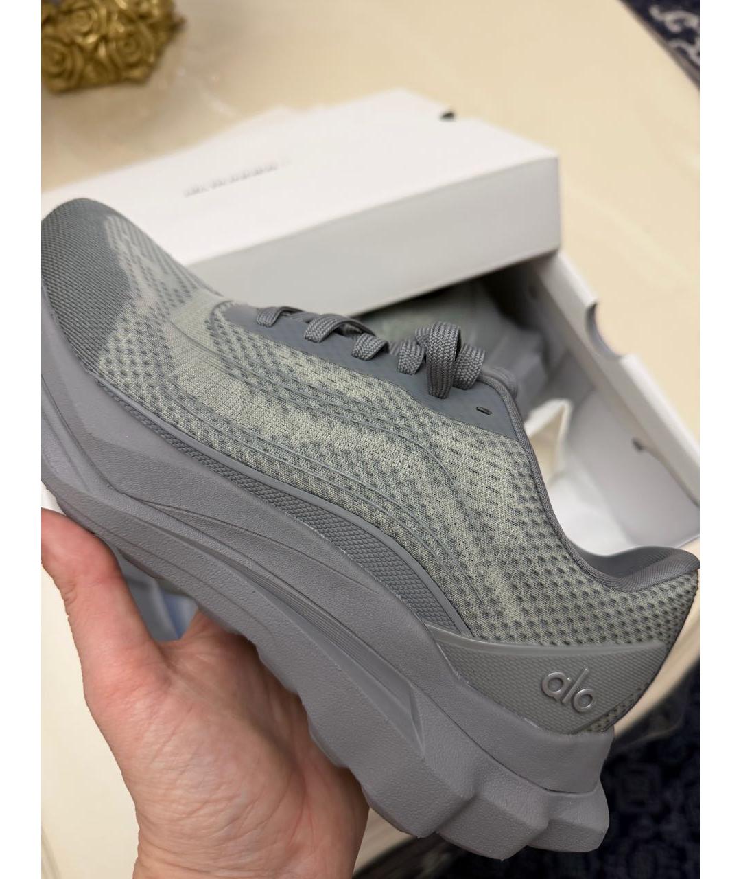 ALO YOGA Серые текстильные кроссовки, фото 5