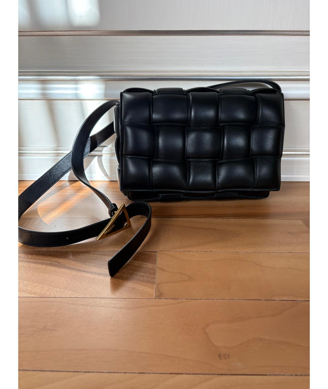 BOTTEGA VENETA Черная кожаная сумка через плечо, фото 5