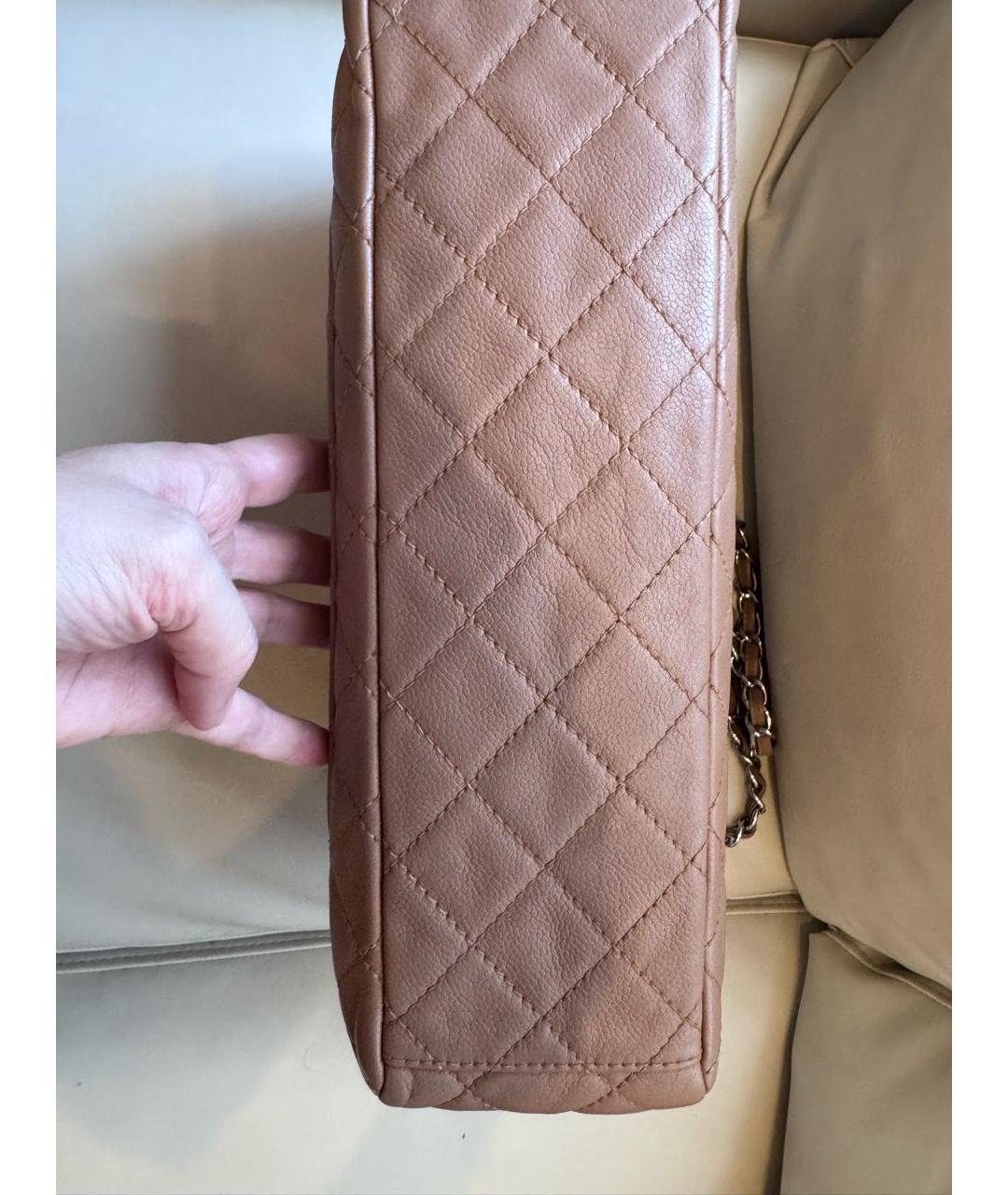 CHANEL Бежевая кожаная сумка через плечо, фото 6