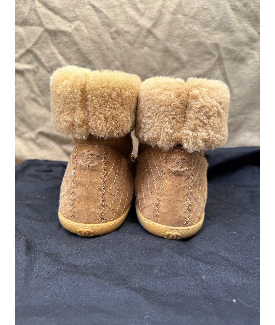 CHANEL Горчичные замшевые полусапоги, фото 4