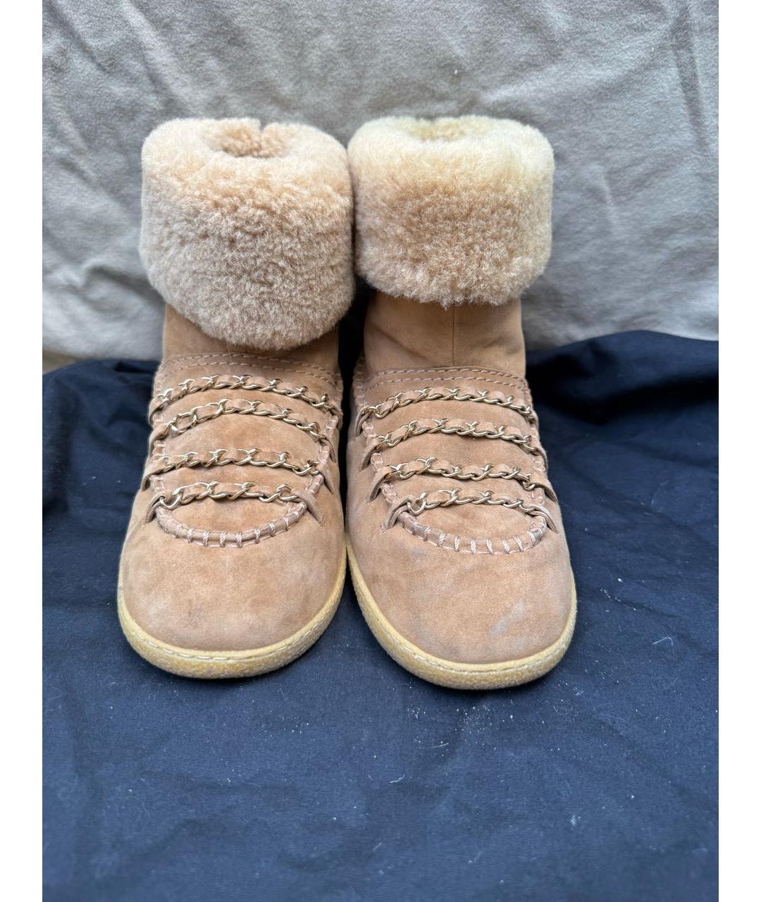 CHANEL Горчичные замшевые полусапоги, фото 2