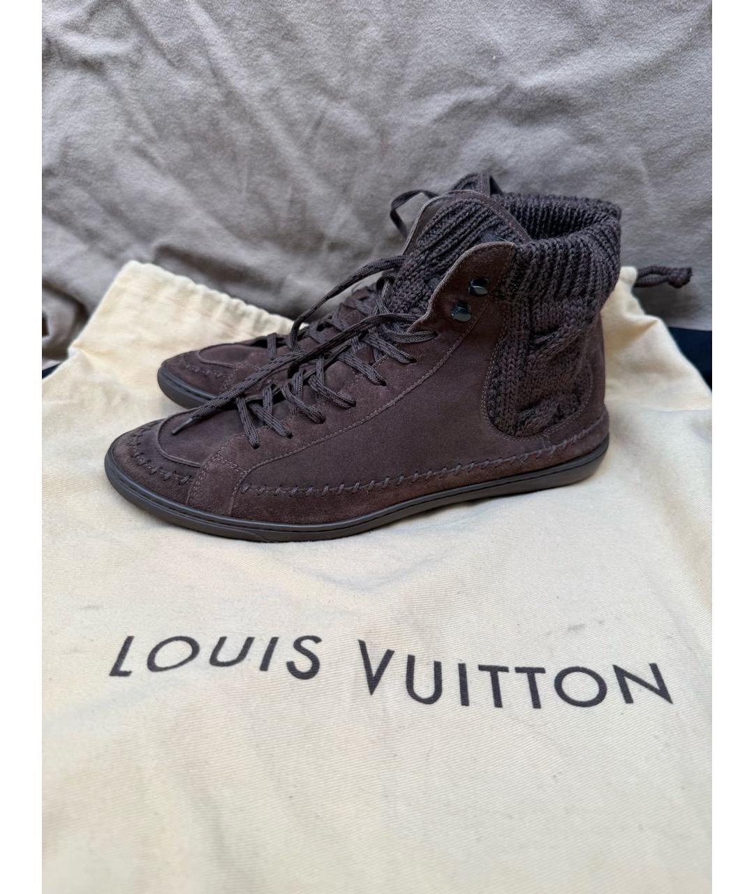 LOUIS VUITTON Коричневые замшевые полусапоги, фото 6