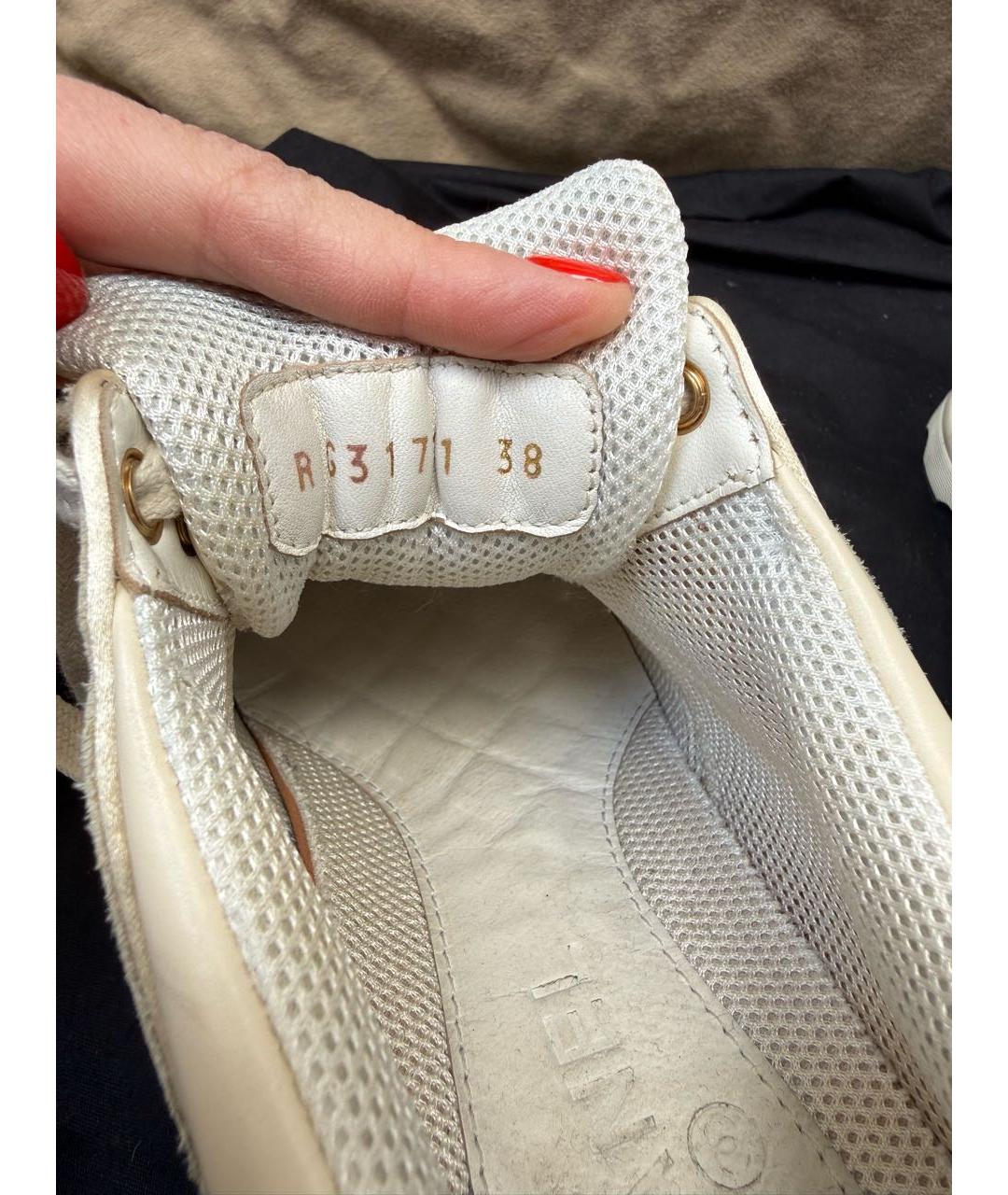 CHANEL Белые кожаные кроссовки, фото 5