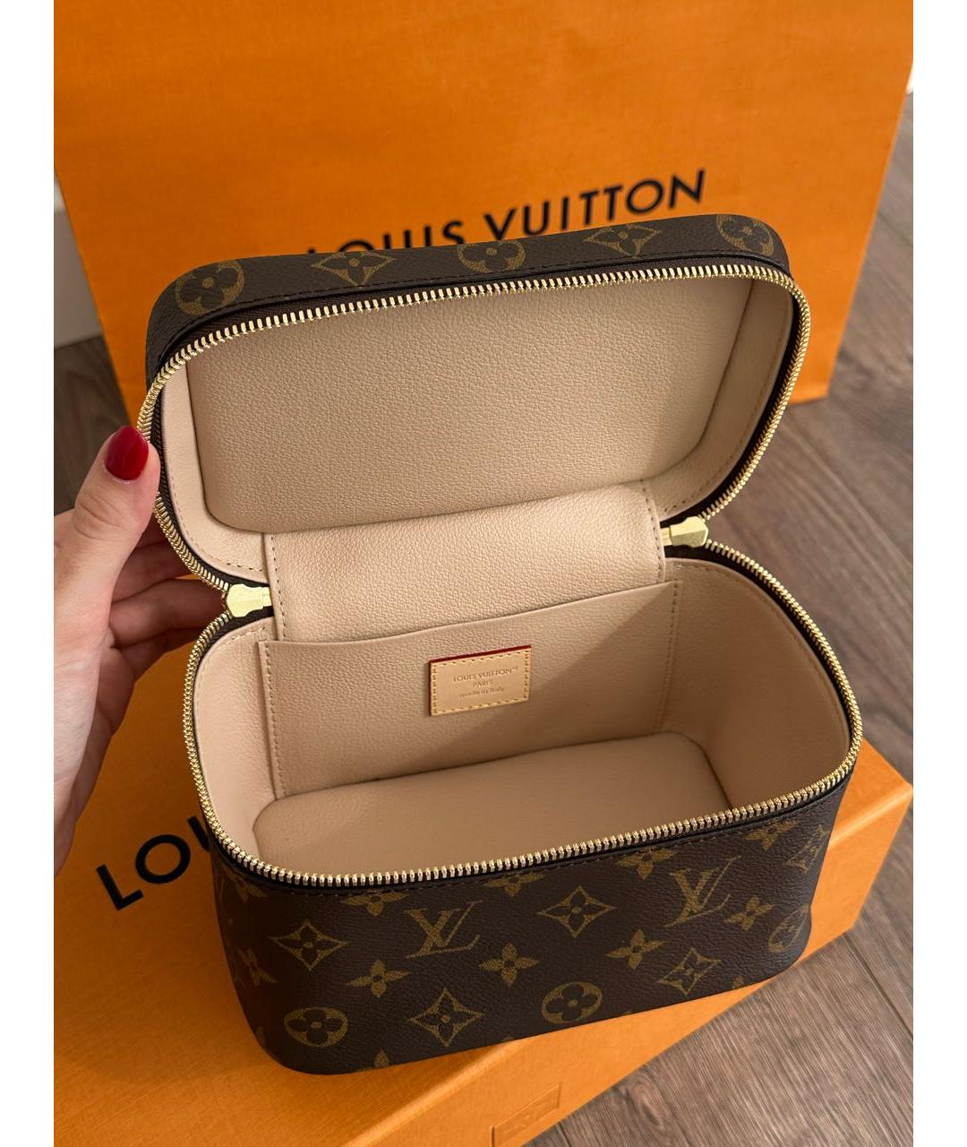 LOUIS VUITTON Кожаная сумка с короткими ручками, фото 8