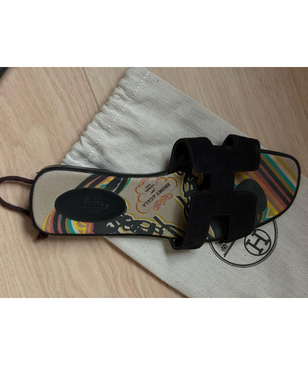 HERMES Черные замшевые шлепанцы, фото 2