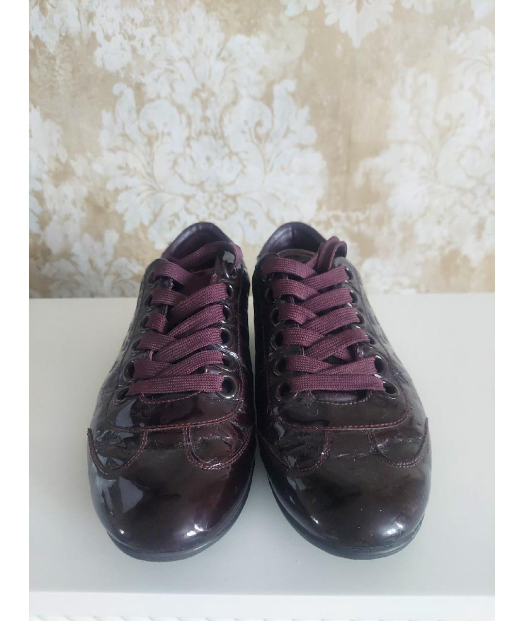 LOUIS VUITTON Бордовые кеды из лакированной кожи, фото 2