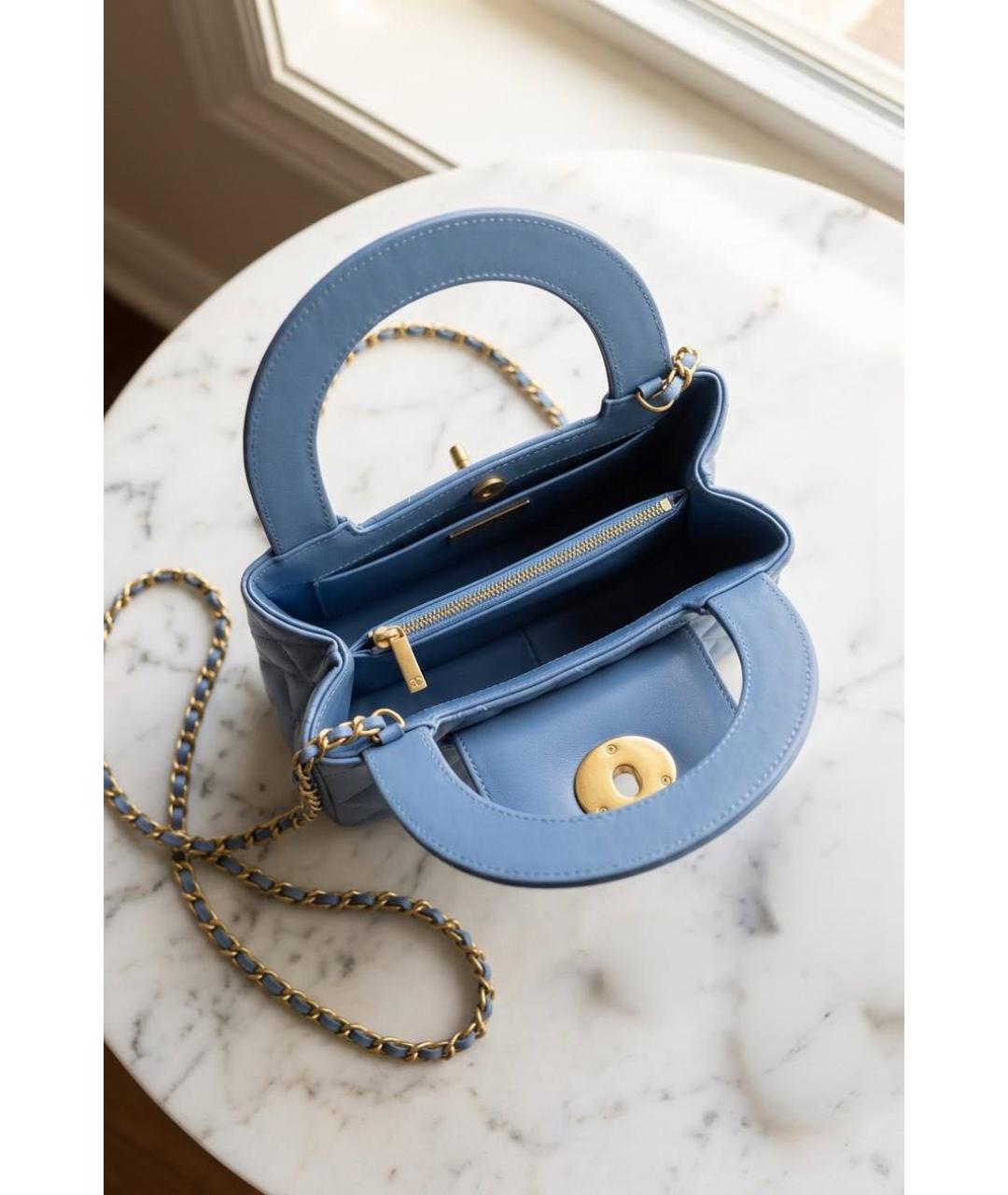 CHANEL Голубая кожаная сумка тоут, фото 4