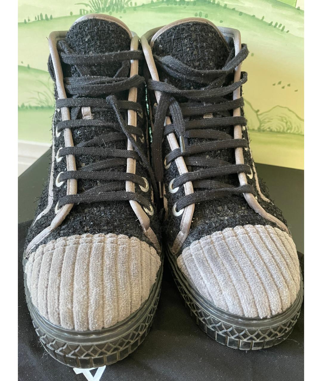 CHANEL Серые текстильные кеды, фото 2