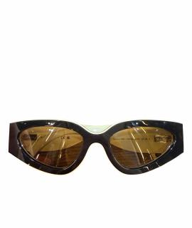 CHANEL Солнцезащитные очки