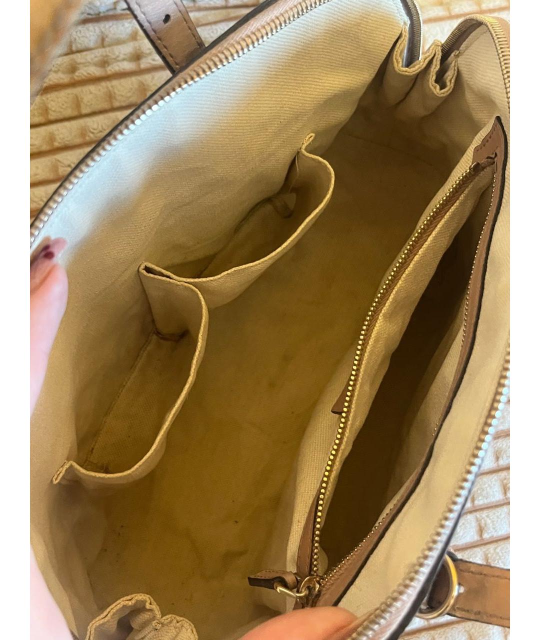 GUCCI Бежевая сумка с короткими ручками из лакированной кожи, фото 4