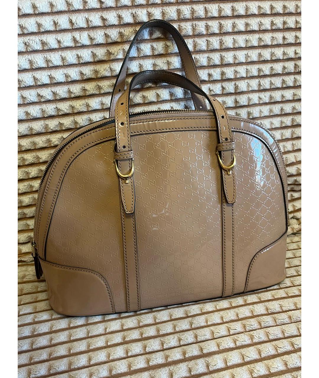 GUCCI Бежевая сумка с короткими ручками из лакированной кожи, фото 8