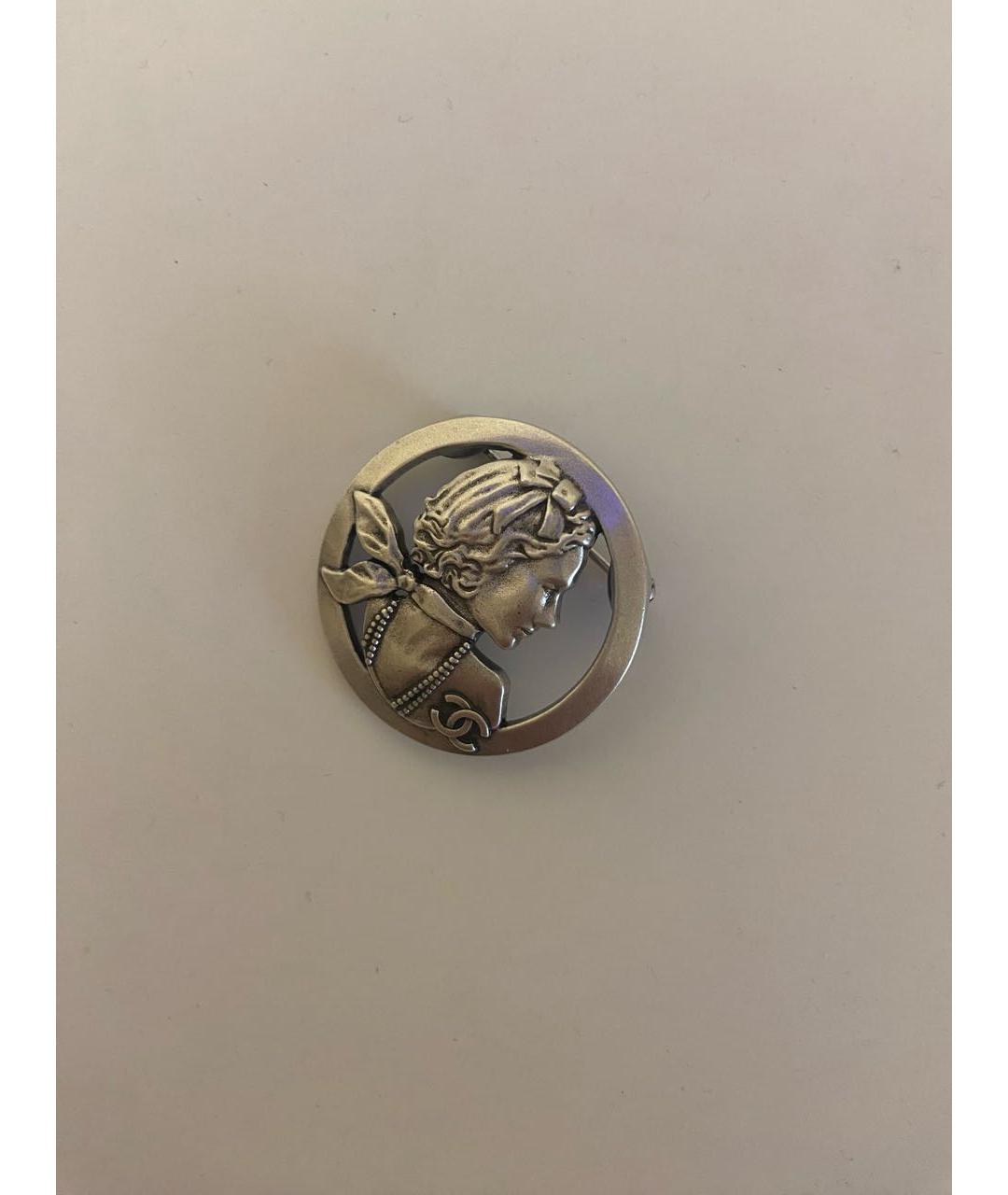 CHANEL Серебряная металлическая булавка / брошь, фото 3