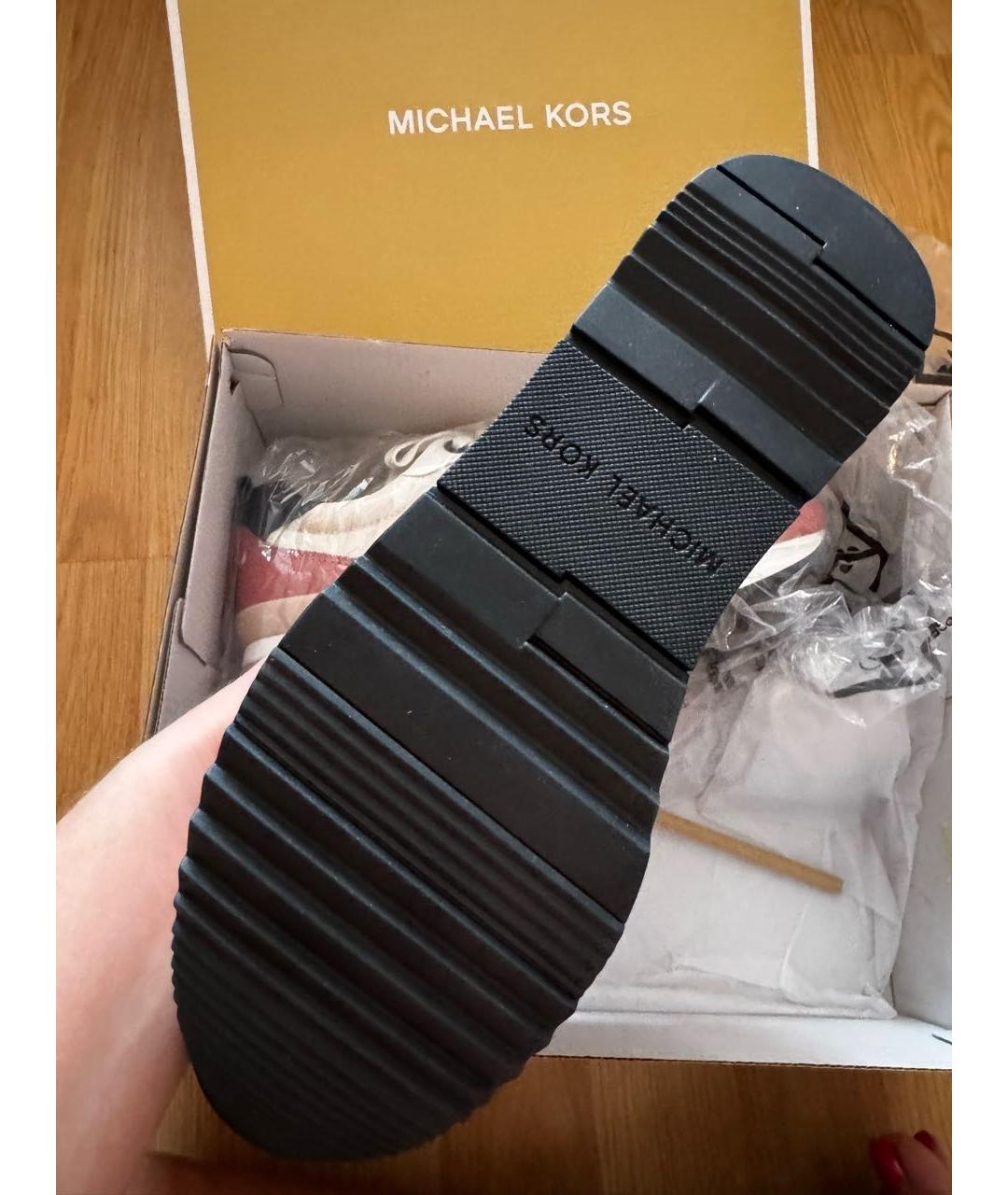 MICHAEL KORS Коралловые кожаные кроссовки, фото 5