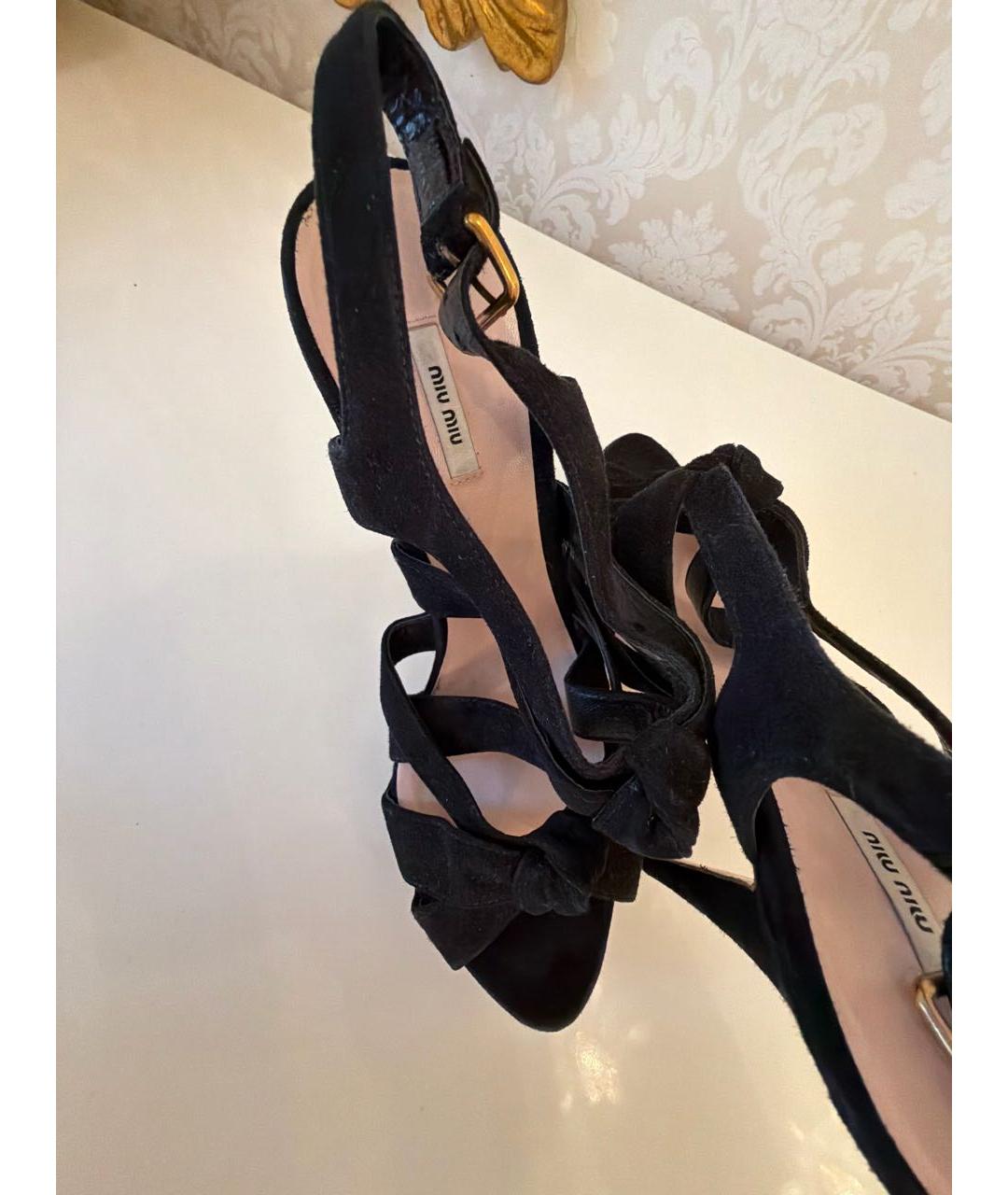 MIU MIU Черные замшевые босоножки, фото 6