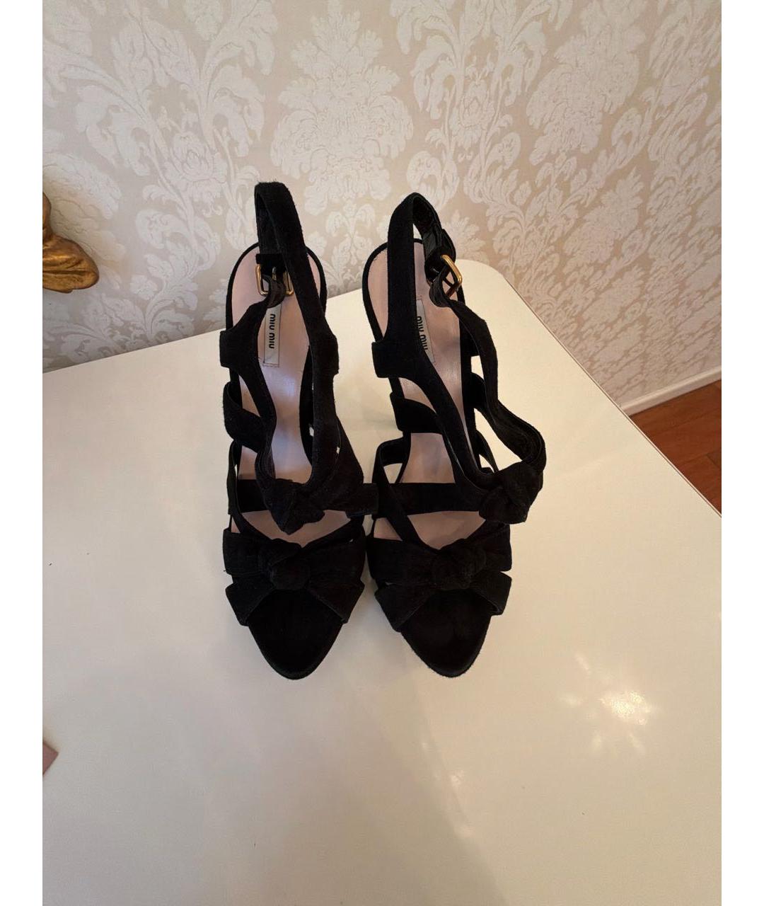 MIU MIU Черные замшевые босоножки, фото 2