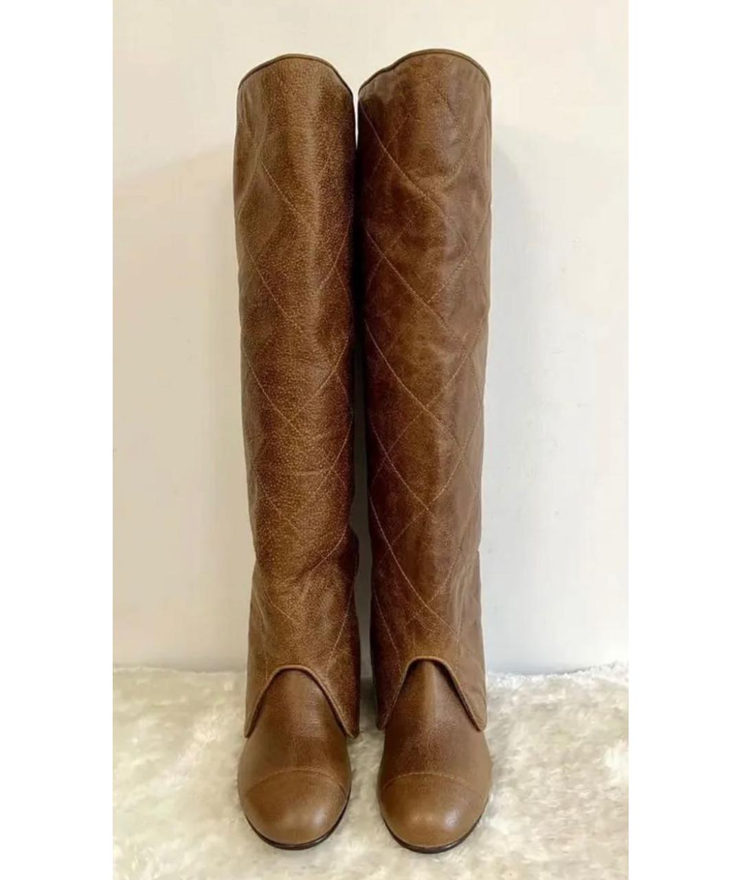 CHANEL Коричневые кожаные сапоги, фото 2