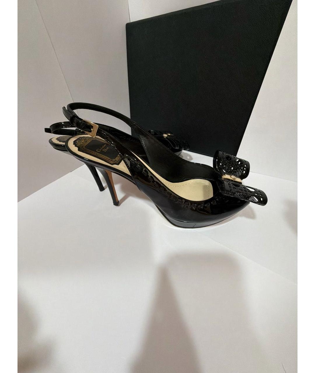 CHRISTIAN DIOR Черные босоножки из лакированной кожи, фото 5