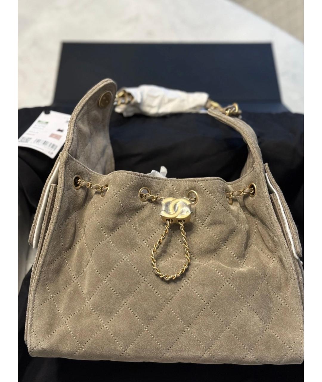 CHANEL Бежевая замшевая сумка через плечо, фото 3