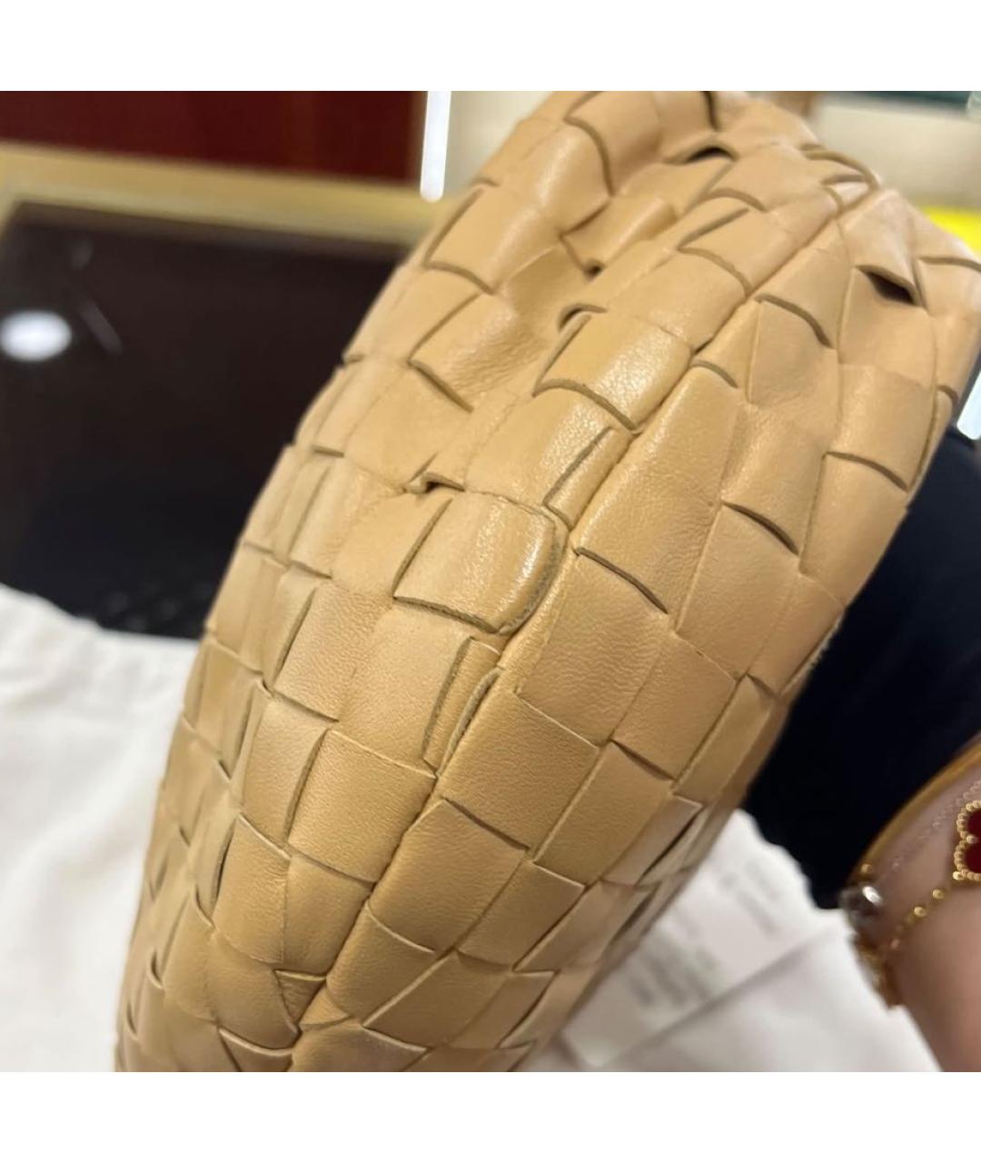 BOTTEGA VENETA Бежевая кожаная сумка с короткими ручками, фото 3