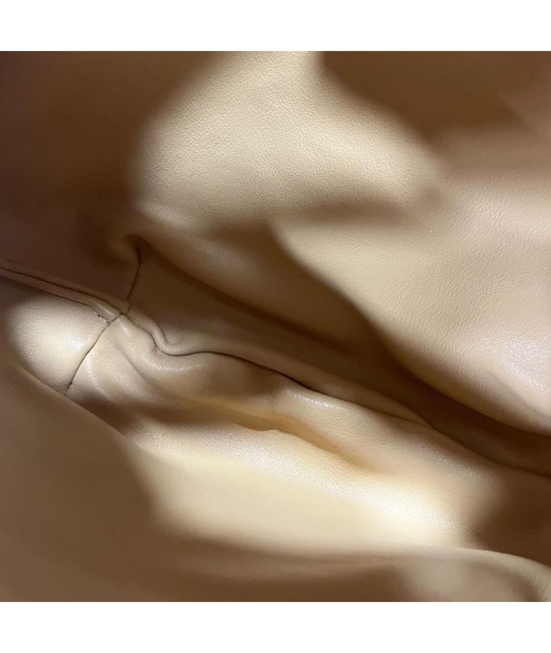 BOTTEGA VENETA Бежевая кожаная сумка с короткими ручками, фото 4