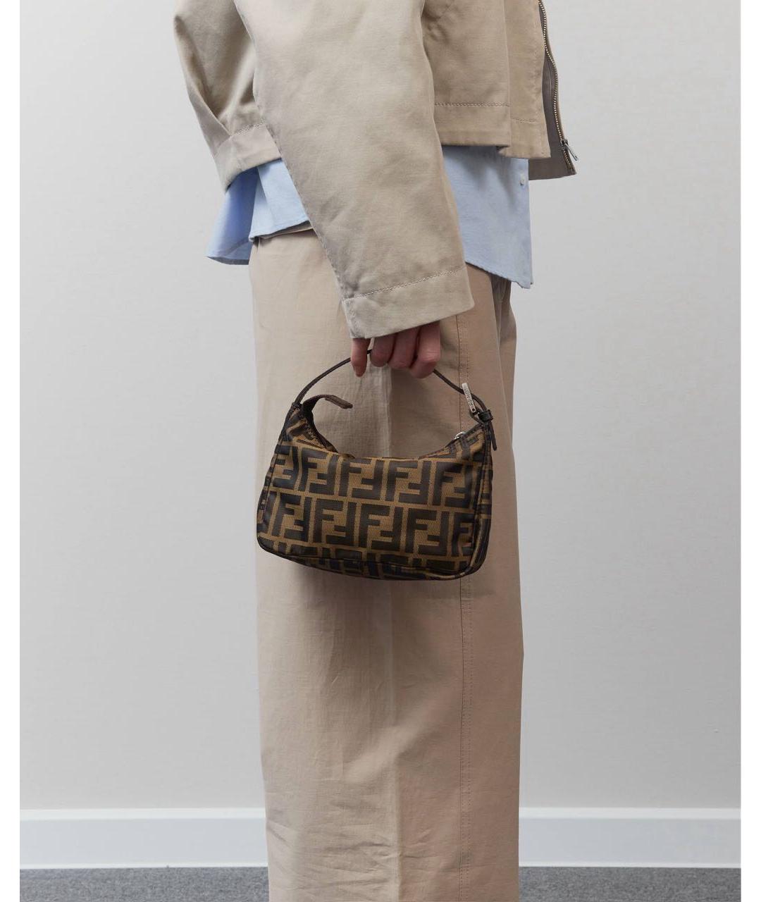 FENDI Коричневая сумка с короткими ручками, фото 3