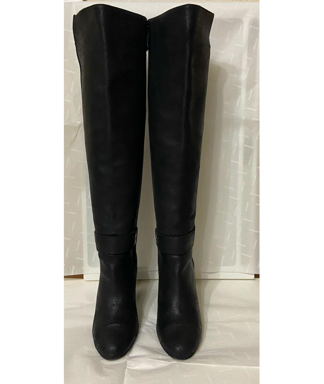CHANEL Черные нубуковые сапоги, фото 2