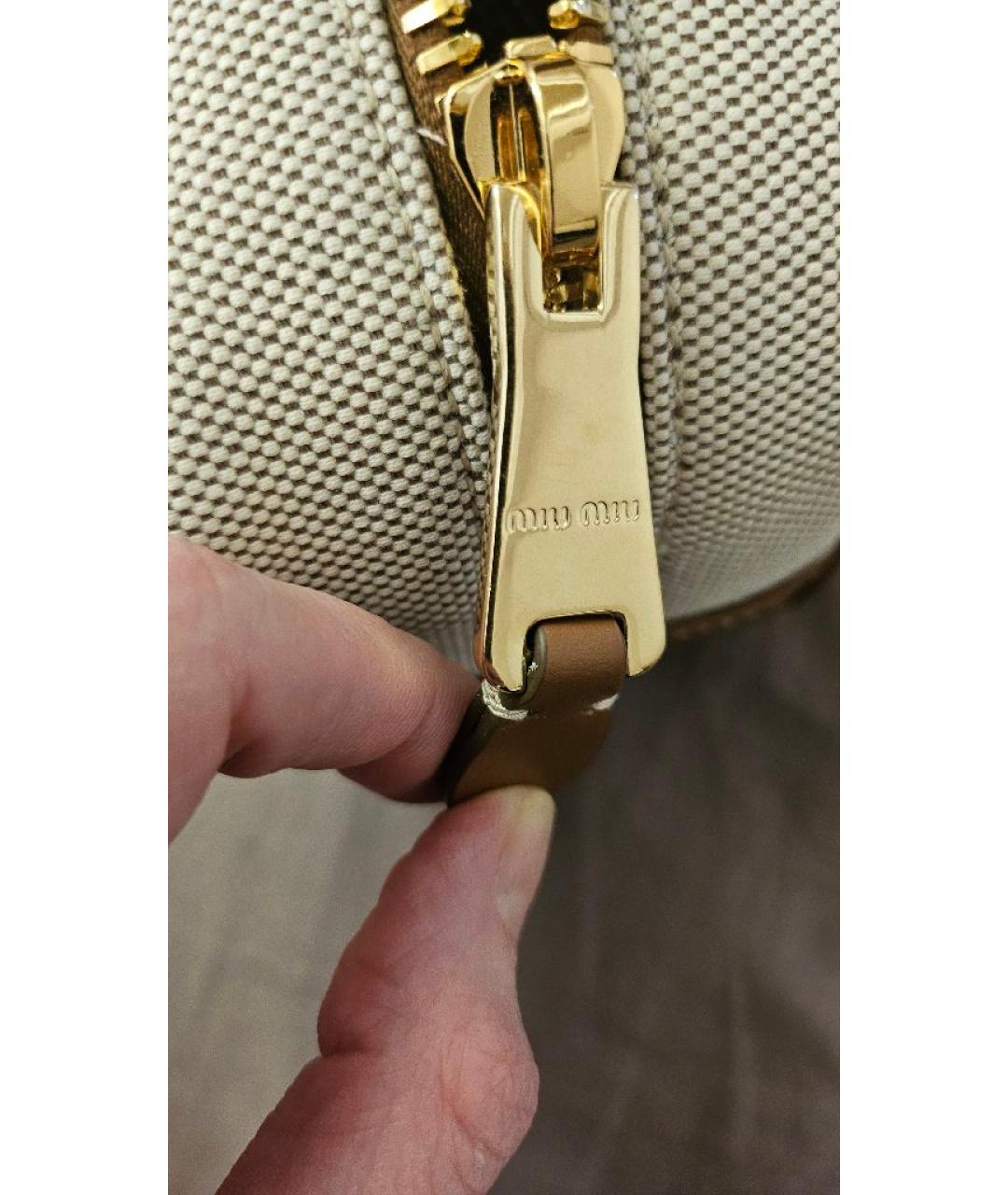 MIU MIU Бежевая сумка с короткими ручками, фото 5