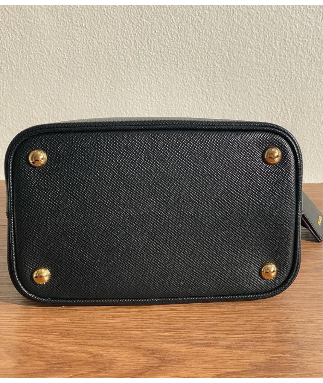 PRADA Черная кожаная сумка через плечо, фото 4