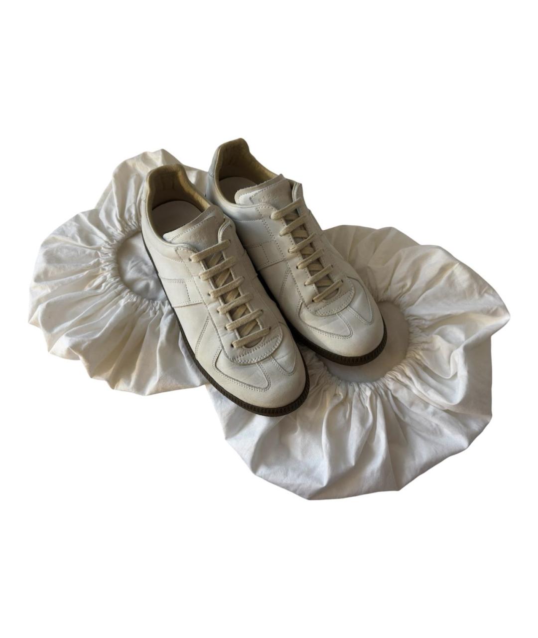 MAISON MARGIELA Белые нубуковые низкие кроссовки / кеды, фото 3