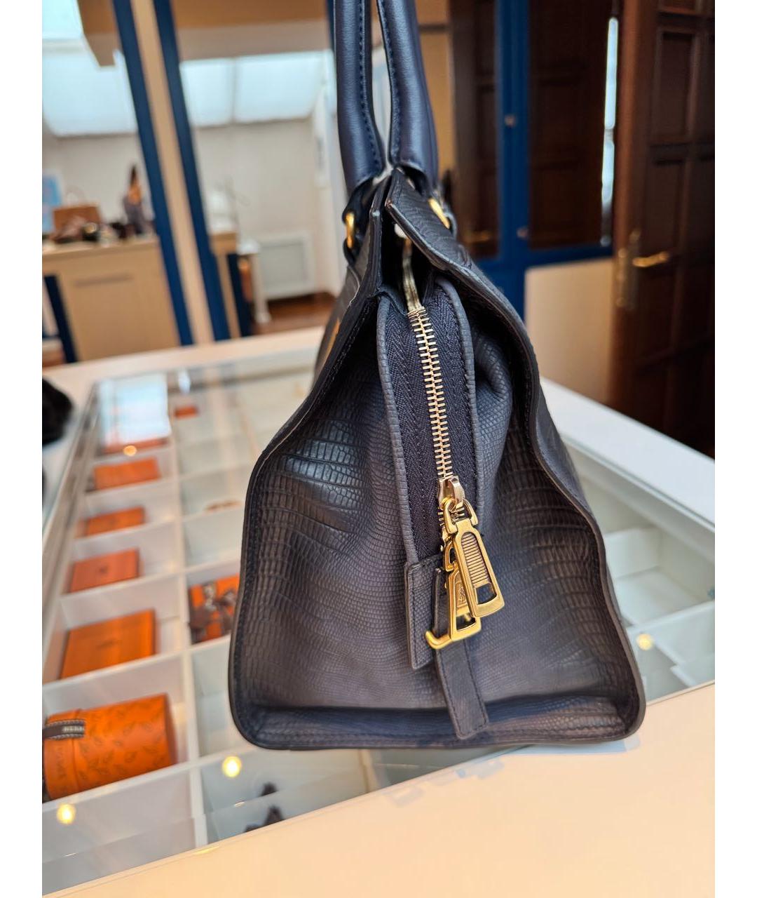 SAINT LAURENT Темно-синяя кожаная сумка с короткими ручками, фото 4