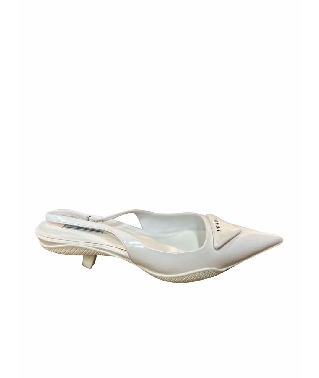 PRADA Белые кожаные балетки, фото 1