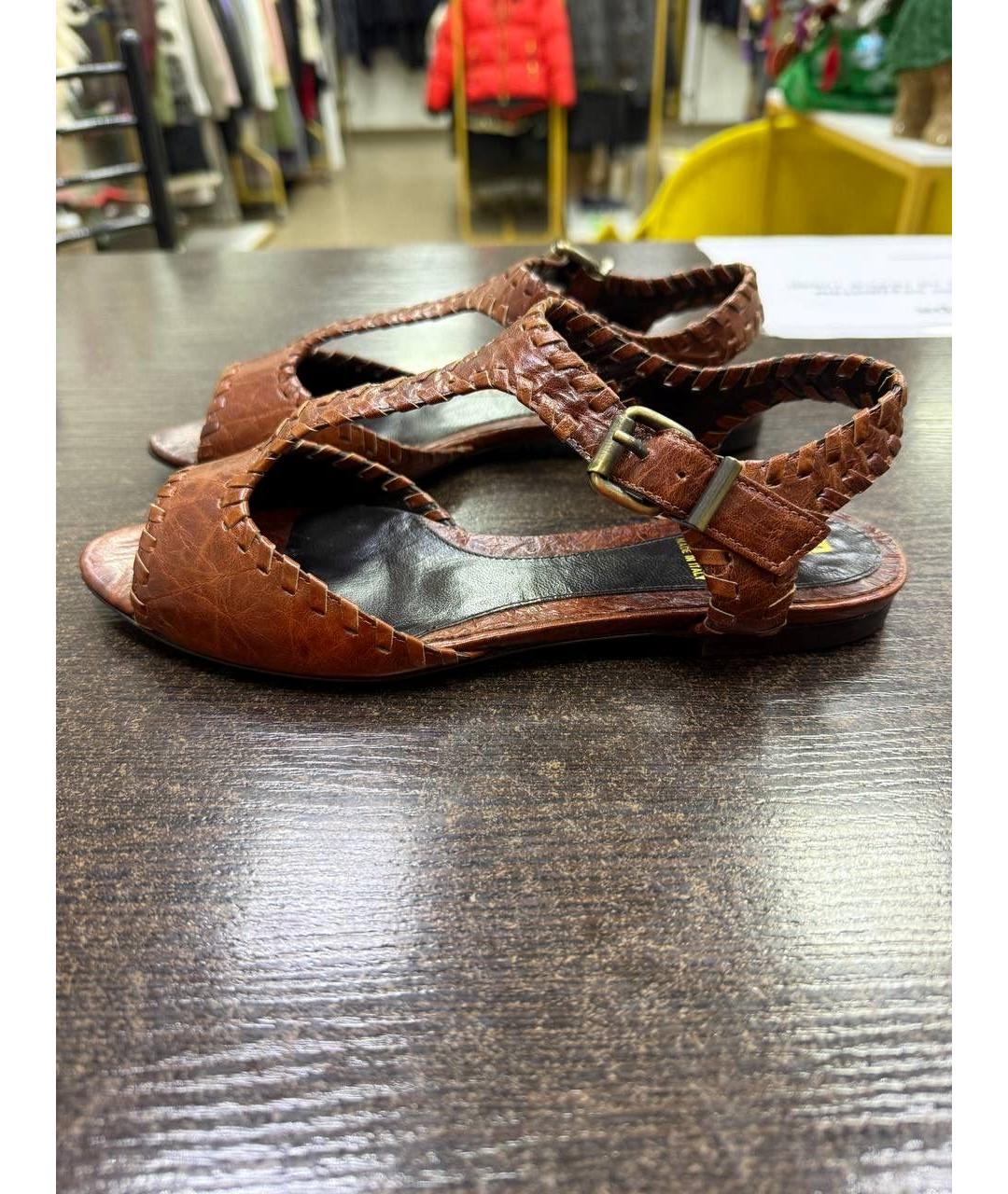 FENDI Коричневые кожаные босоножки, фото 2