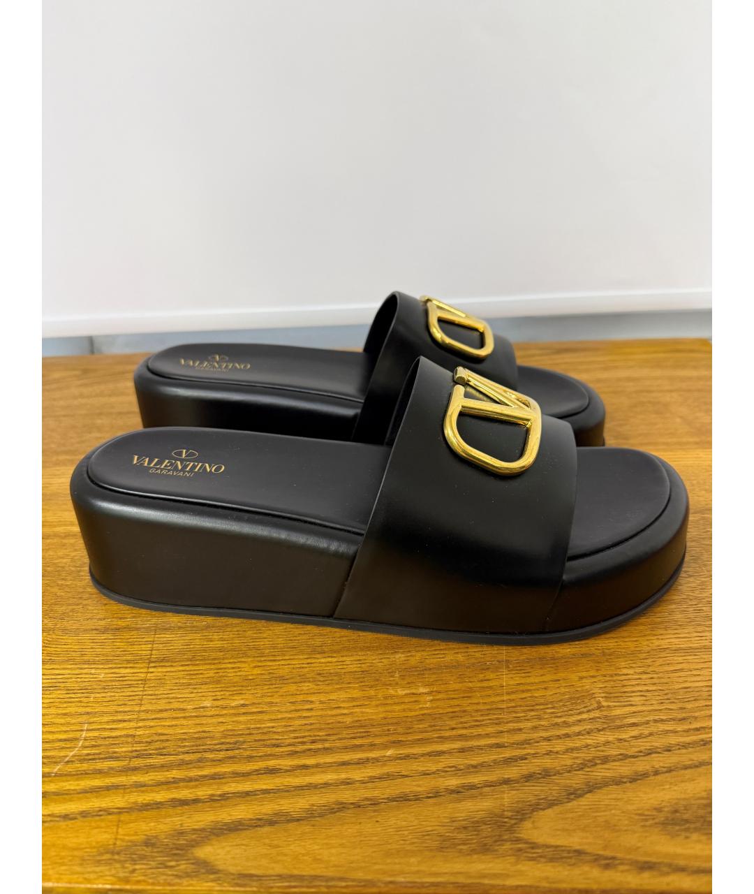 VALENTINO Черные кожаные шлепанцы, фото 3