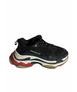 

Низкие кроссовки / кеды BALENCIAGA Triple S