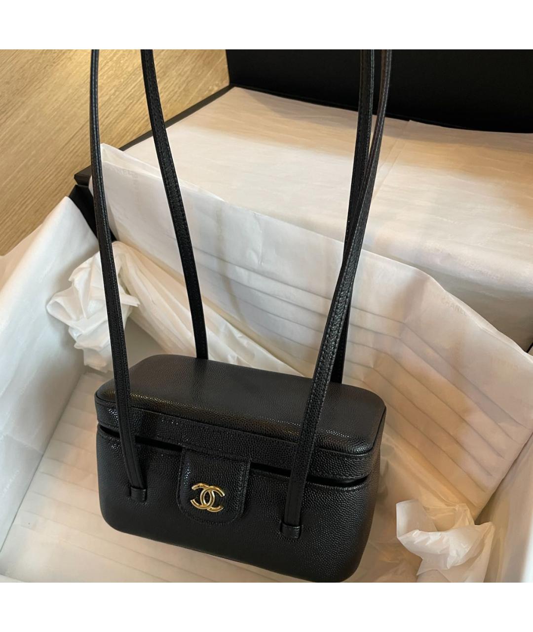 CHANEL Черная кожаная сумка через плечо, фото 6