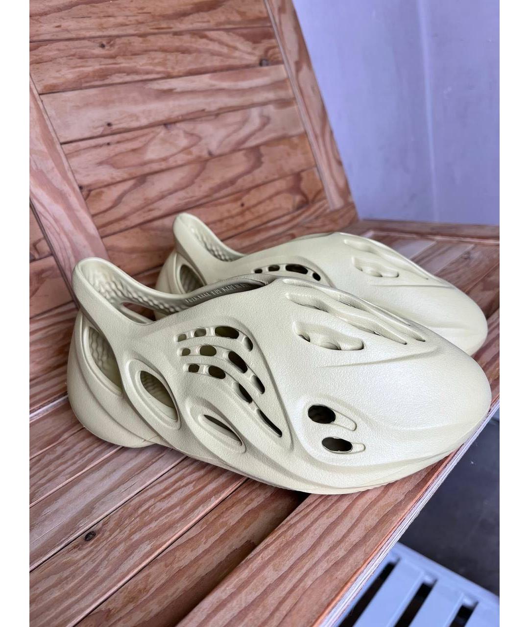 ADIDAS YEEZY Резиновые сандалии, фото 2